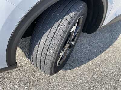 2025 Ford Escape, $35084.15. Photo 9