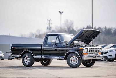 1979 Ford F150 Reg Cab, $32500.00. Photo 3