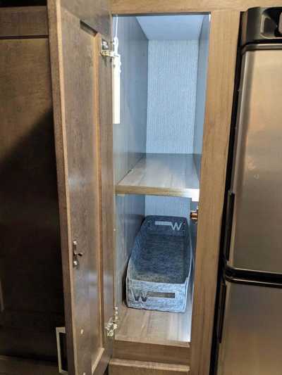 2022 Winnebago Adventurer 29B, $138000.00. Photo 12