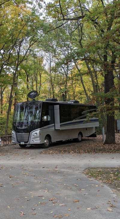 2022 Winnebago Adventurer 29B, $138000.00. Photo 5