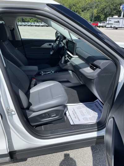 2025 Ford Explorer, $48191.75. Photo 11