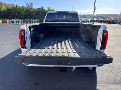 2024 GMC 3500 Crew Cab, $76000.00. Photo 8