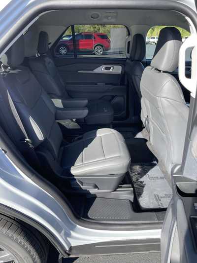 2025 Ford Explorer, $47879.75. Photo 12