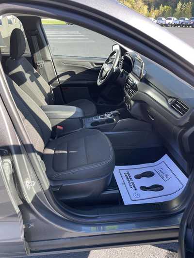 2024 Ford Escape, $23499.00. Photo 10