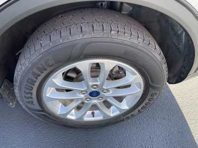 2022 Ford Escape, $0.00. Photo 8