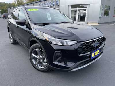 2025 Ford Escape, $33636.00. Photo 3