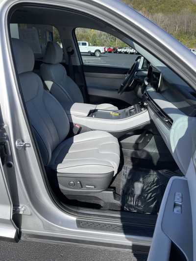 2025 Hyundai Palisade, $37999.00. Photo 12