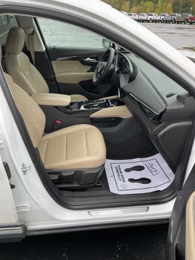 2024 Buick Envision, $27999.00. Photo 10