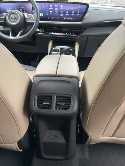 2024 Buick Envision, $27999.00. Photo 12