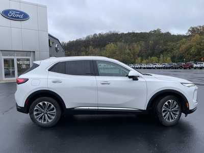 2024 Buick Envision, $27999.00. Photo 2