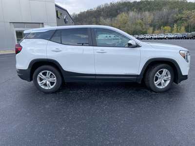 2024 GMC Terrain, $24999.00. Photo 2