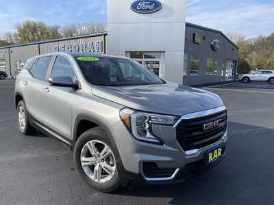 2024 GMC Terrain, $23999.00. Photo 3