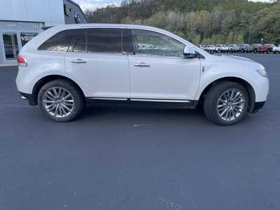 2011 Lincoln MKX, $0.00. Photo 2