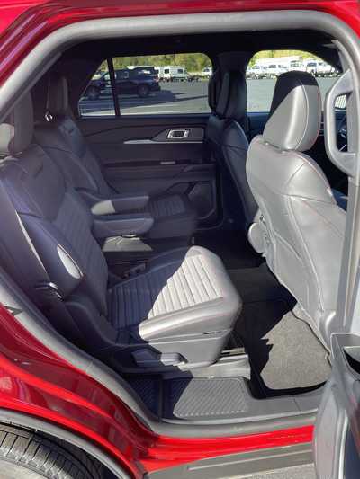 2025 Ford Explorer, $48596.75. Photo 12