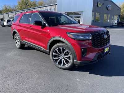 2025 Ford Explorer, $48596.75. Photo 3
