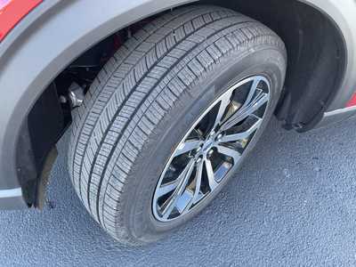 2025 Ford Explorer, $48596.75. Photo 9