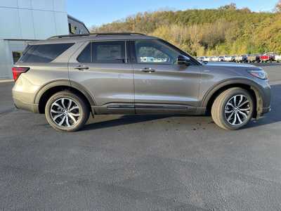 2025 Ford Explorer, $46630.75. Photo 2