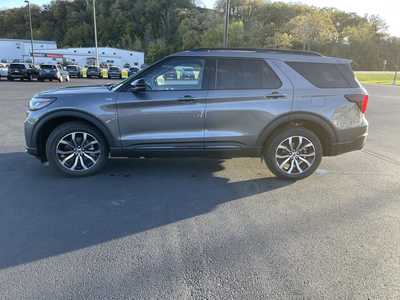 2025 Ford Explorer, $46630.75. Photo 6