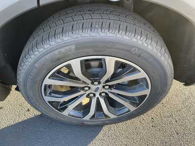 2025 Ford Explorer, $46630.75. Photo 8