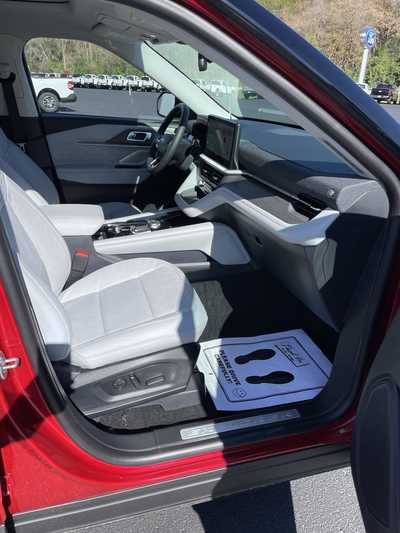 2026 Ford Explorer, $59575.00. Photo 11