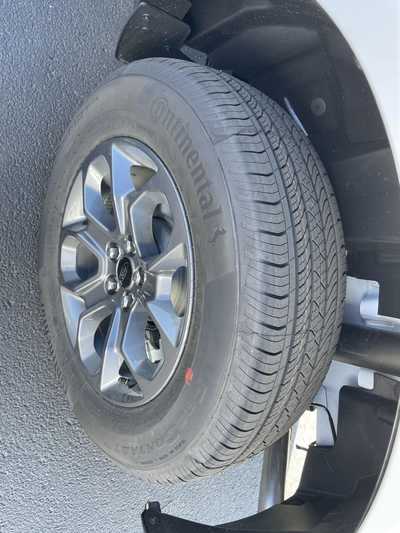 2025 Ford Maverick, $34632.75. Photo 9