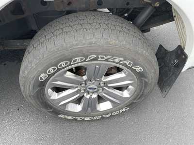 2018 Ford F150 Crew Cab, $25599.00. Photo 11