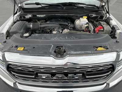 2019 RAM 1500 Crew Cab, $35000.00. Photo 11