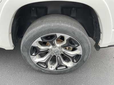 2019 RAM 1500 Crew Cab, $35000.00. Photo 9