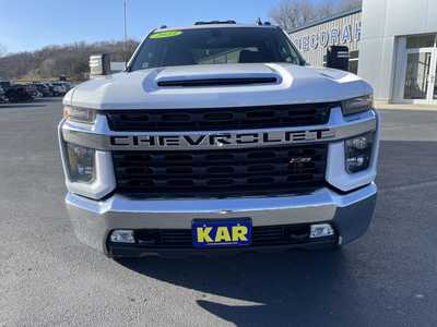 2023 Chevrolet 2500 Crew Cab, $39000.00. Photo 4