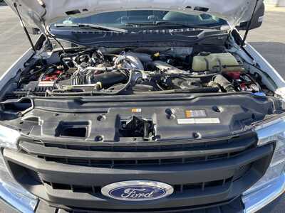 2020 Ford F350 Crew Cab, $39000.00. Photo 12