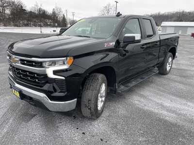 2023 Chevrolet 1500 Ext Cab, $38000.00. Photo 5