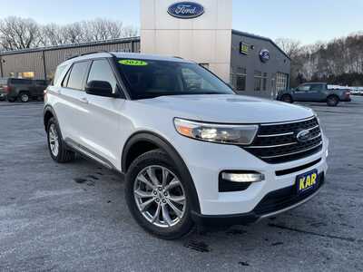2023 Ford Explorer, $33599.00. Photo 3