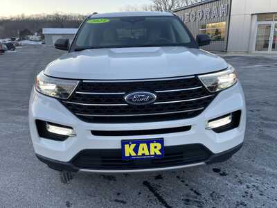 2023 Ford Explorer, $33599.00. Photo 4