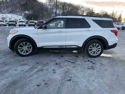 2023 Ford Explorer, $33599.00. Photo 6