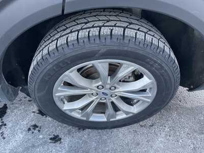 2023 Ford Explorer, $33599.00. Photo 9