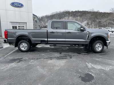 2026 Ford F350 Crew Cab, $72905.00. Photo 2