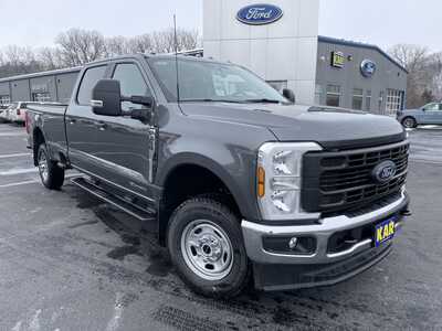2026 Ford F350 Crew Cab, $72905.00. Photo 3