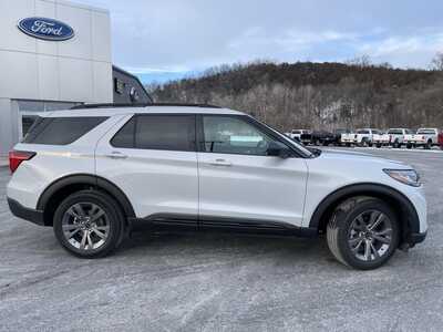 2026 Ford Explorer, $46720.00. Photo 2