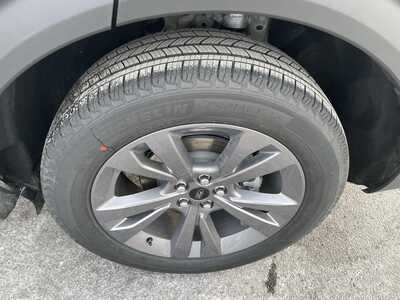 2026 Ford Explorer, $46720.00. Photo 9