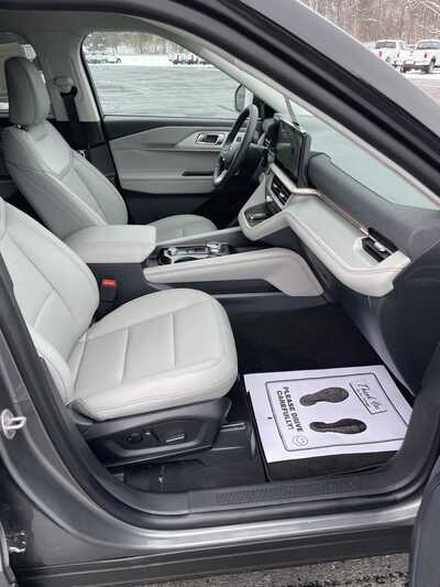 2026 Ford Explorer, $46320.00. Photo 11