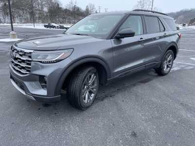 2026 Ford Explorer, $46320.00. Photo 5