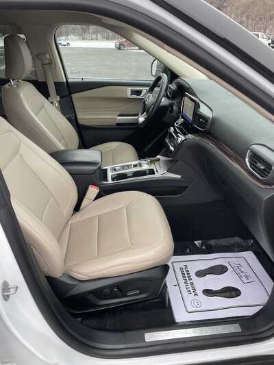 2024 Ford Explorer, $35599.00. Photo 12