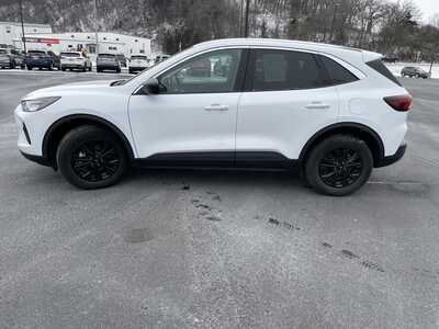 2024 Ford Escape, $22599.00. Photo 6