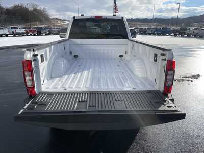 2022 Ford F350 Reg Cab, $39999.00. Photo 9