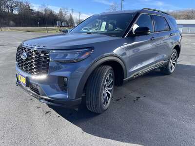 2026 Ford Explorer, $49000.00. Photo 5