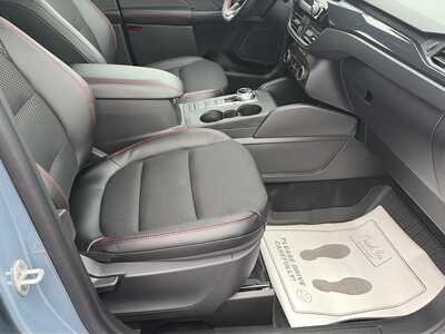 2026 Ford Escape, $33275.00. Photo 12