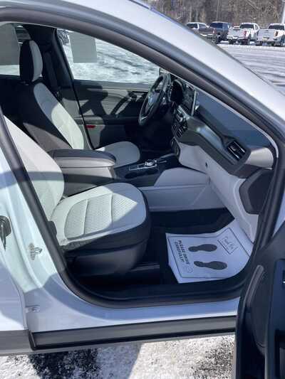 2026 Ford Escape, $31395.00. Photo 12