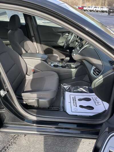 2023 Chevrolet Malibu, $21000.00. Photo 12