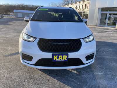 2023 Chrysler Pacifica, $0.00. Photo 4