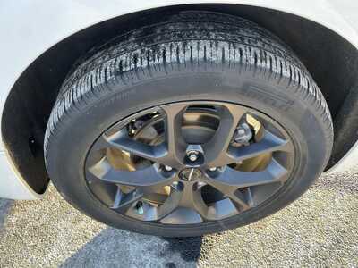 2023 Chrysler Pacifica, $0.00. Photo 9